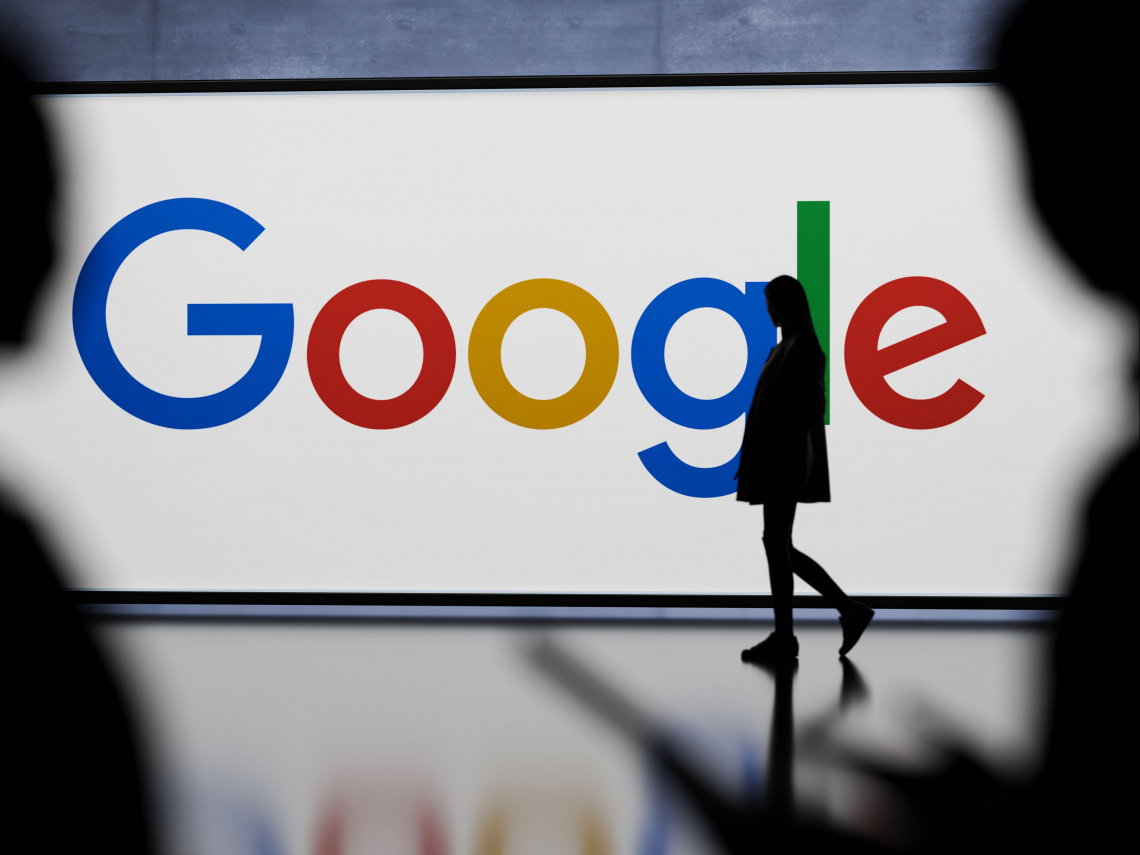 谷歌AI軍備戰，Alphabet發「百年債」超罕見！不可能親眼見它到期償還…為何會選英鎊發行？